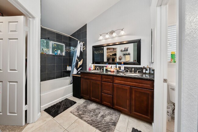 Building Photo - 8105 Prior Way