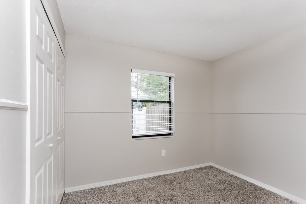 Building Photo - 12873 Pineway Dr