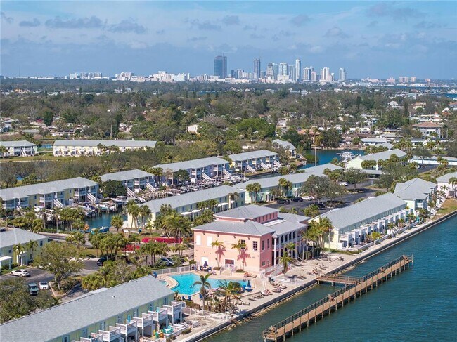 Building Photo - 5092 Beach Dr SE