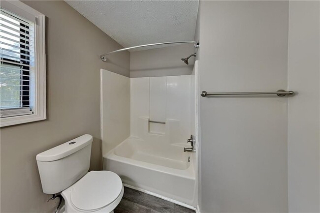 Building Photo - 2078 Arrowhead Trail