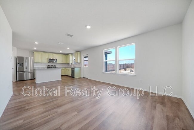 Building Photo - 535 Wild Olive Wy