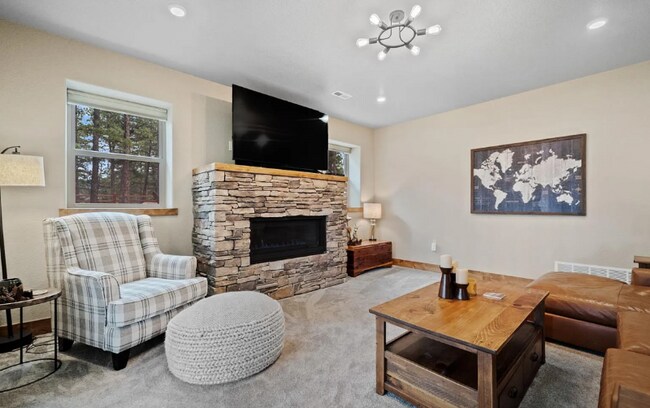Building Photo - 1241 Woodland Valley Ranch Dr