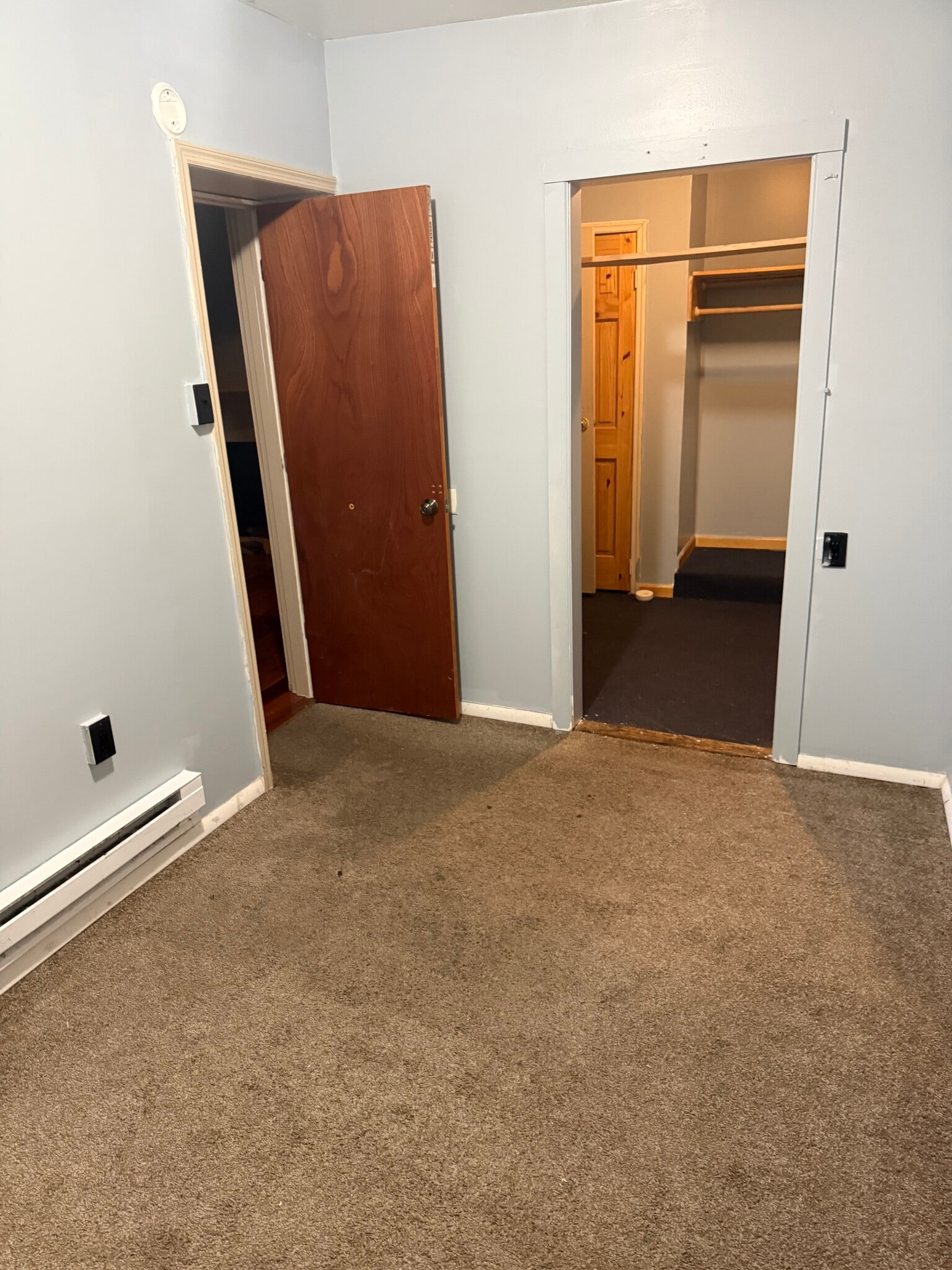 Bedroom - 427 S Pearl St