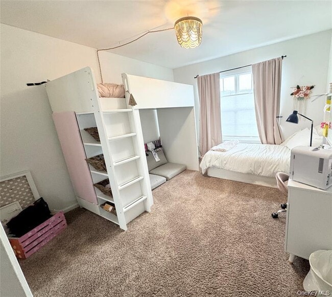 Building Photo - 5 Case Ct