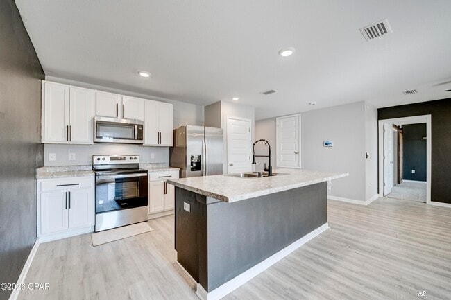 Building Photo - 4920 Shurer Ln