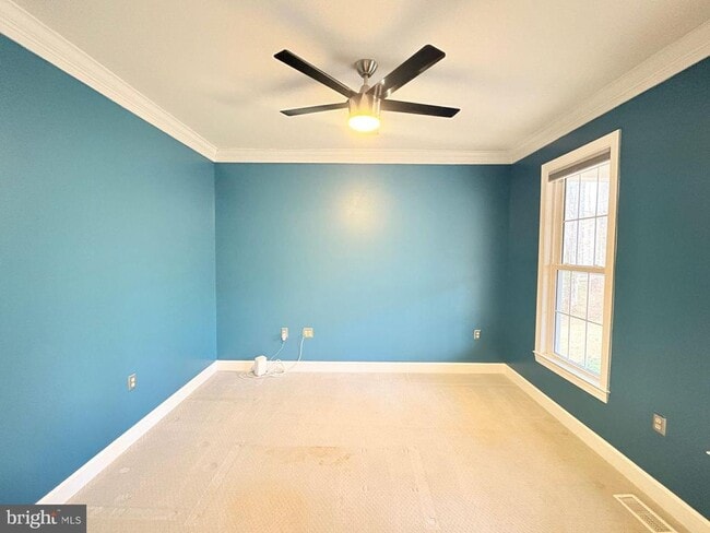 Building Photo - 5 Artillery Dr