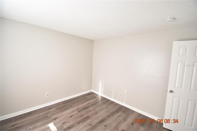 Building Photo - 2205 Irene St