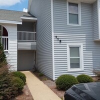 Building Photo - 113 W Victoria Ct