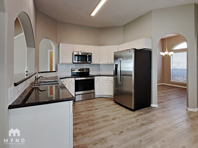 Building Photo - 14906 Sparks Ct