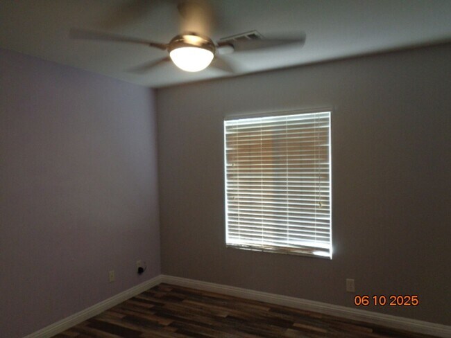 Building Photo - Lovely Rosamond Single Story