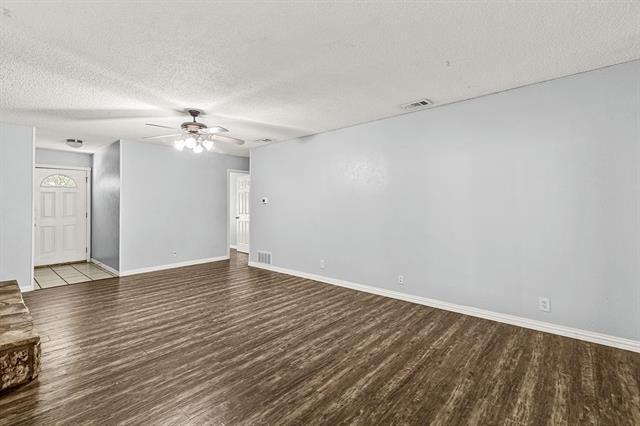 Building Photo - 524 Patterson Dr