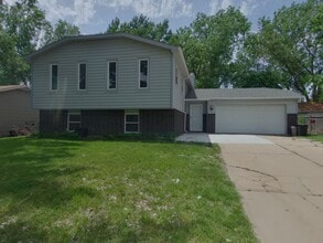 Building Photo - 4027 Danbury St