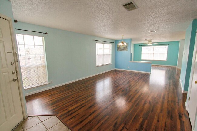 Building Photo - 9705 Dalewood Dr