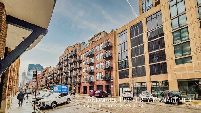 Building Photo - 375 W Erie St
