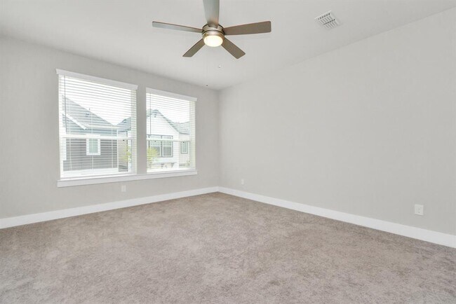 Building Photo - 716 Strawberry Pines Ct