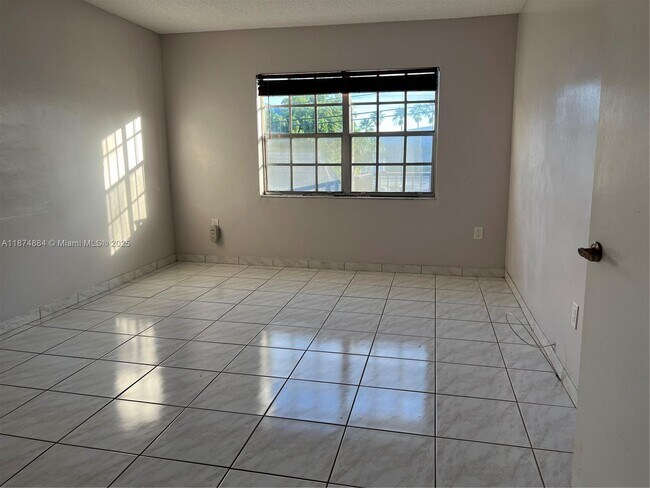 Building Photo - 5731 NW 37th St