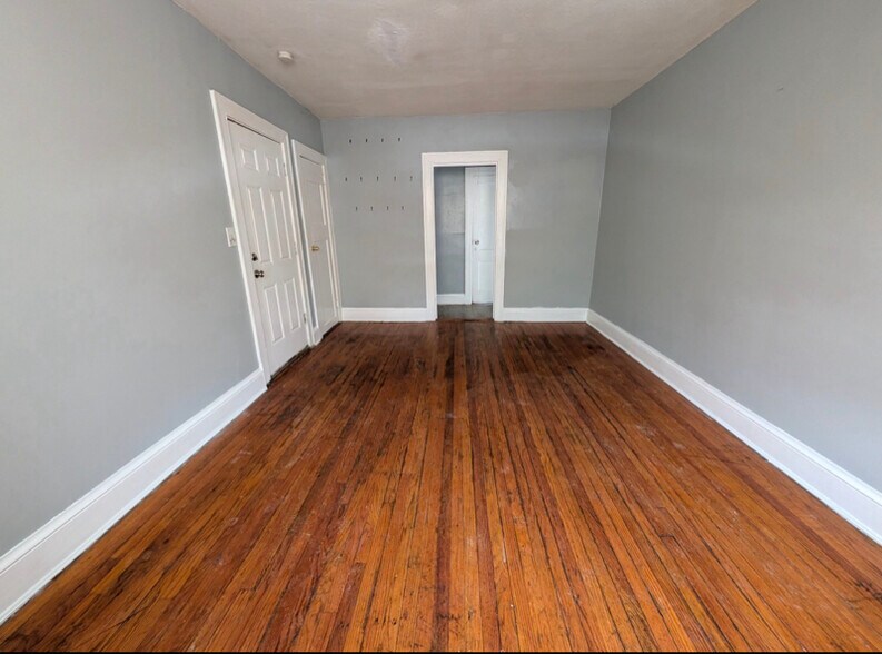 Building Photo - 1069 Capitol Ave