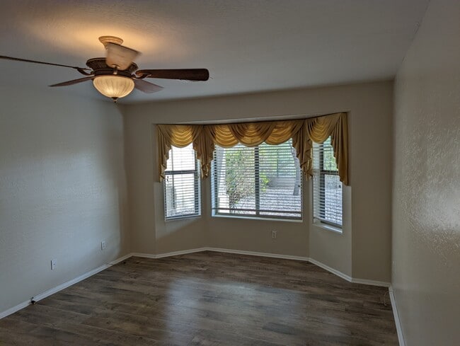 Building Photo - 4415 W Kenai Dr