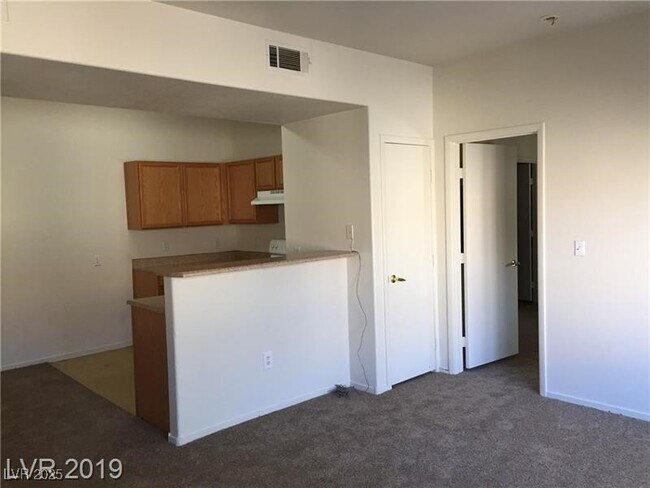 Building Photo - 2151 Hussium Hills St