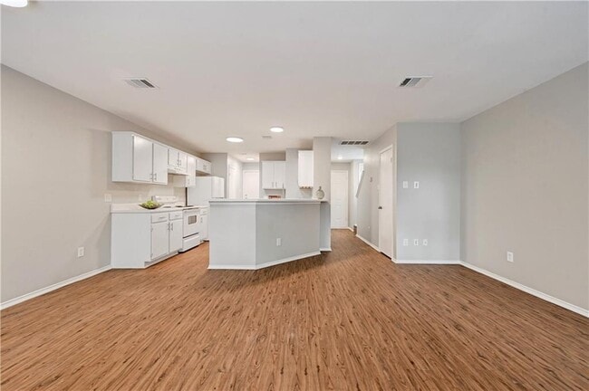 Building Photo - 9602 Nightjar Dr