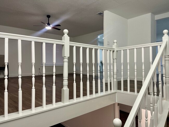Building Photo - 5819 Flax Bourton St