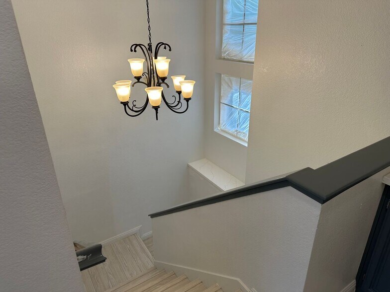 Building Photo - 14078 Lemoli Way