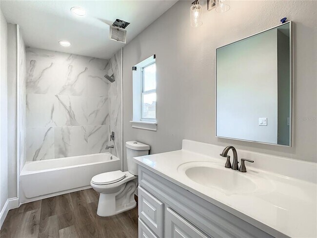 Building Photo - 12703 Tanja King Blvd