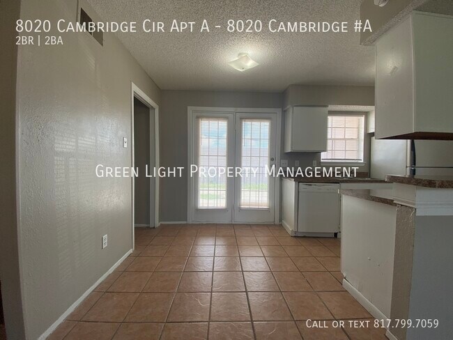 Building Photo - 8020 Cambridge Cir