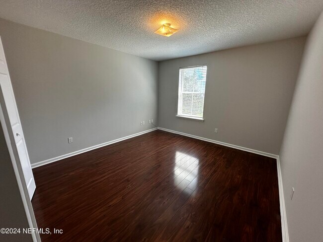 Building Photo - 12212 Angleterre Dr