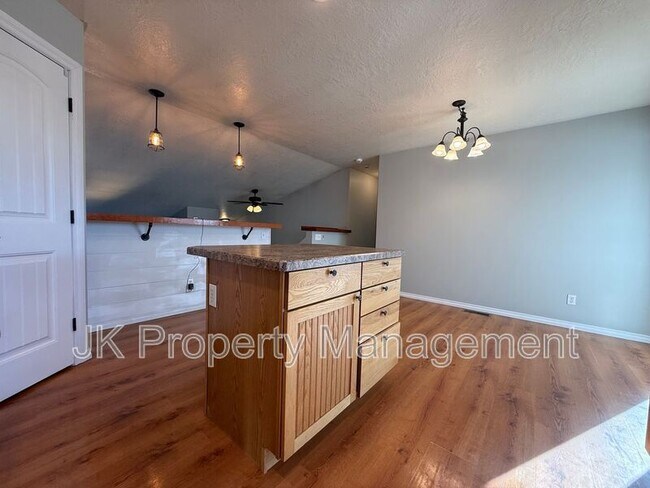 Building Photo - 716 49th St N