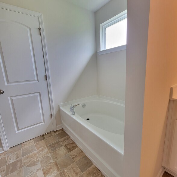 Building Photo - 5037 Markfield Ln