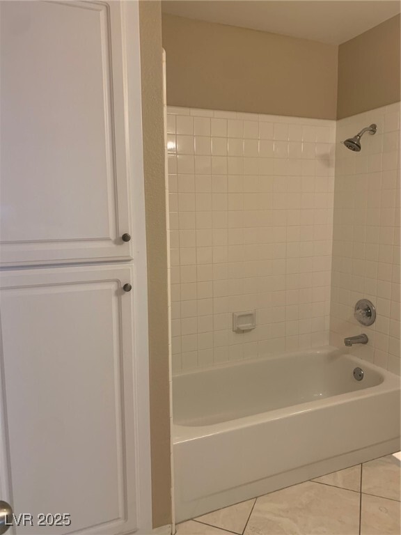 Building Photo - 5021 Glenarden Dr