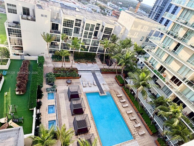 Building Photo - 3470 E Coast Ave