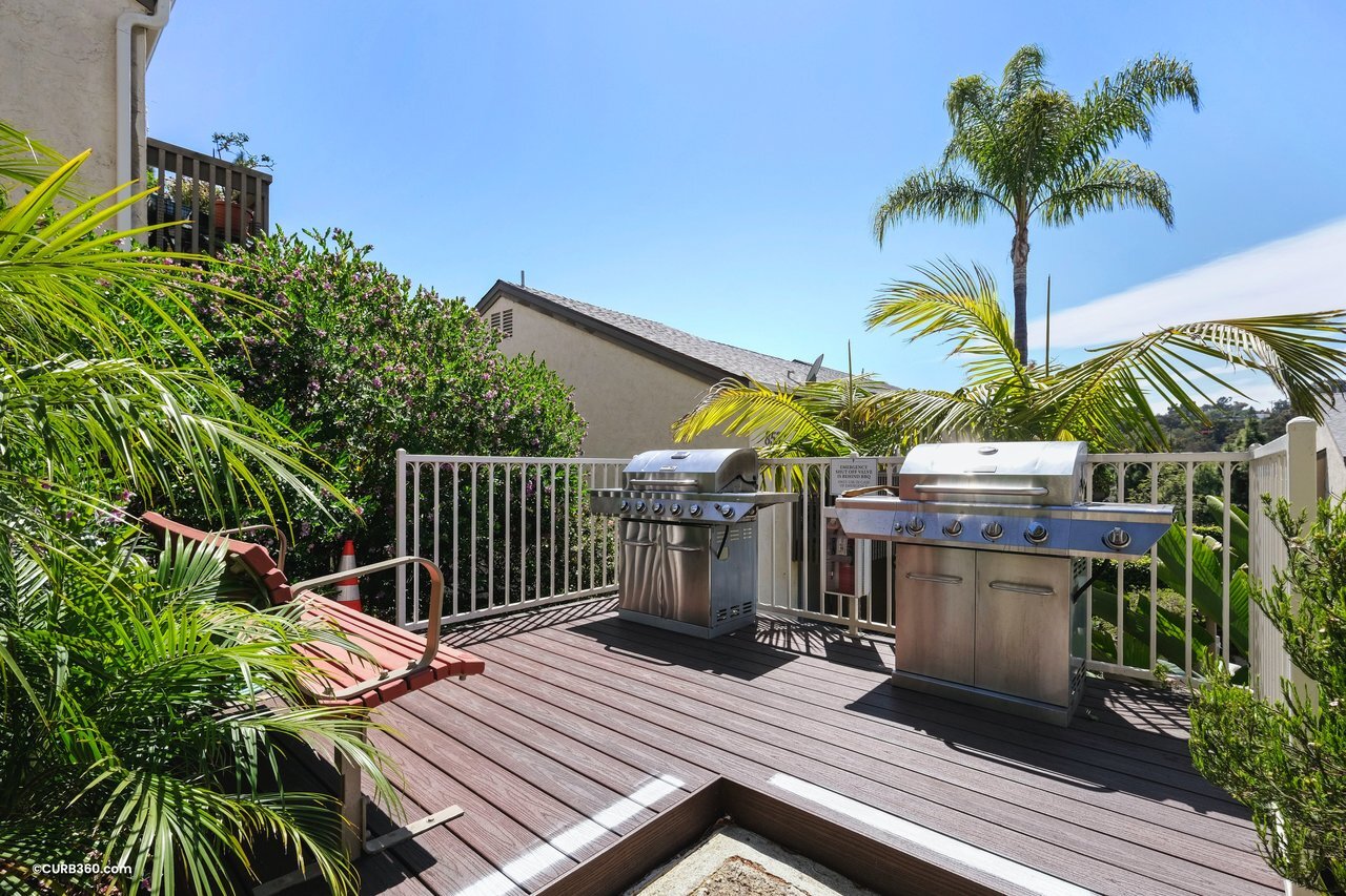 Building Photo - 8636 Via Mallorca