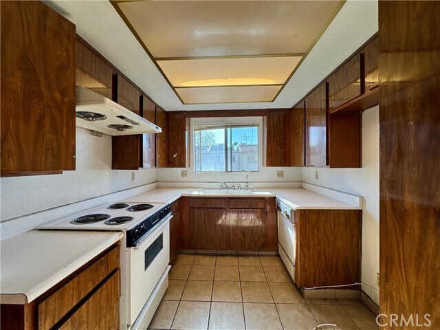 Building Photo - 828 S Sierra Vista Ave