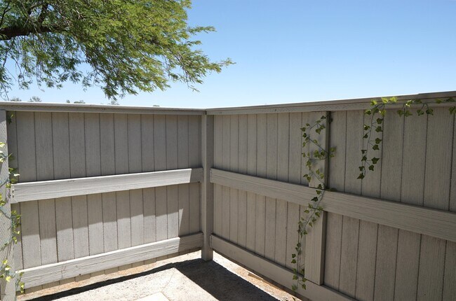 Building Photo - 43376 Cook St