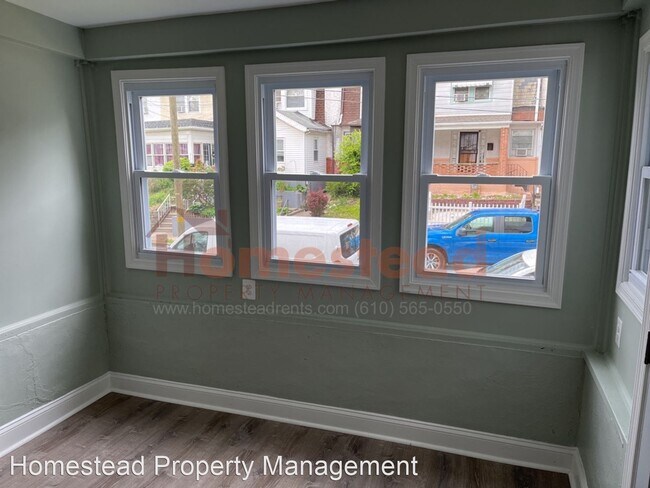 Building Photo - 3 br, 1.5 bath House - 212 Wabash Ave