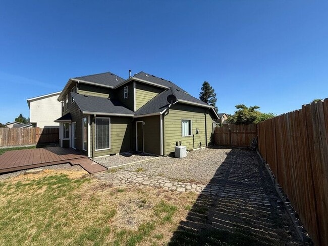Building Photo - 757 Sphinx Ct NE