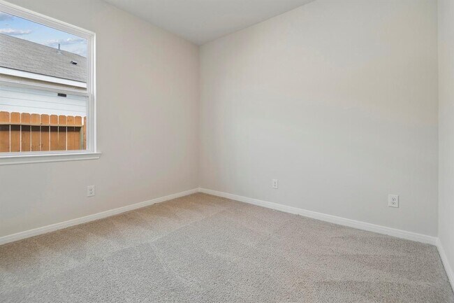 Building Photo - 16430 Blossom Grv Dr