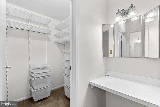 Building Photo - 11545 Hearthstone Ct