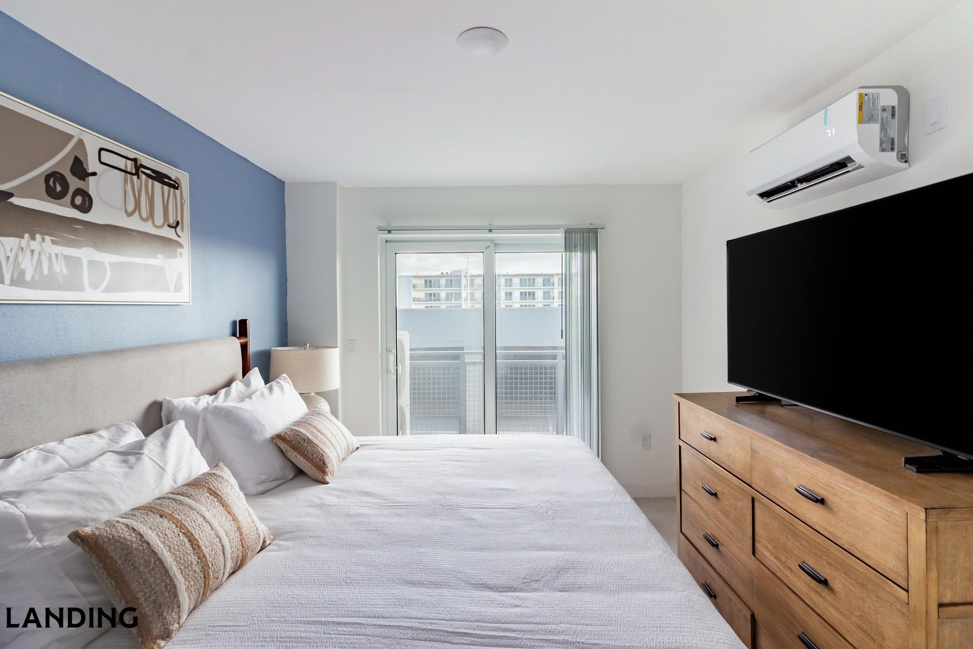 Building Photo - 25850 SW 140th Ct