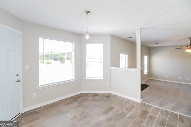 Building Photo - 968 Field View Dr