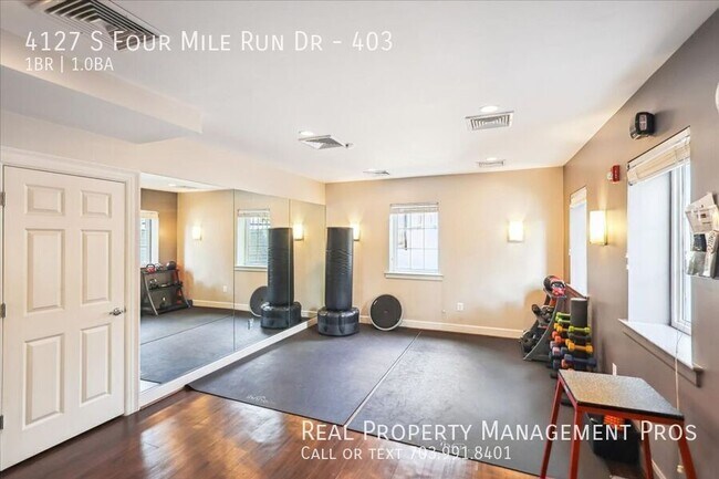 Building Photo - 4127 S Four Mile Run Dr