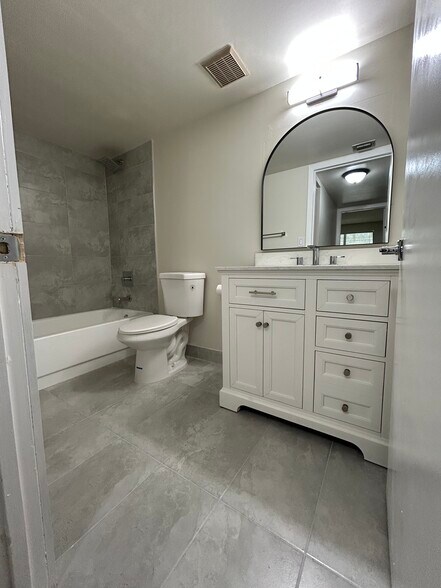 Building Photo - 7975 SW 86th St