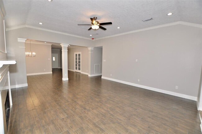 Building Photo - 4602 Natural Bridge Dr