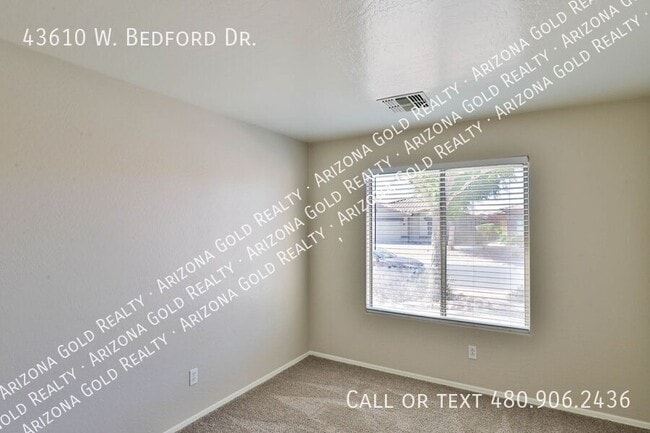 Building Photo - 43610 Bedford Dr