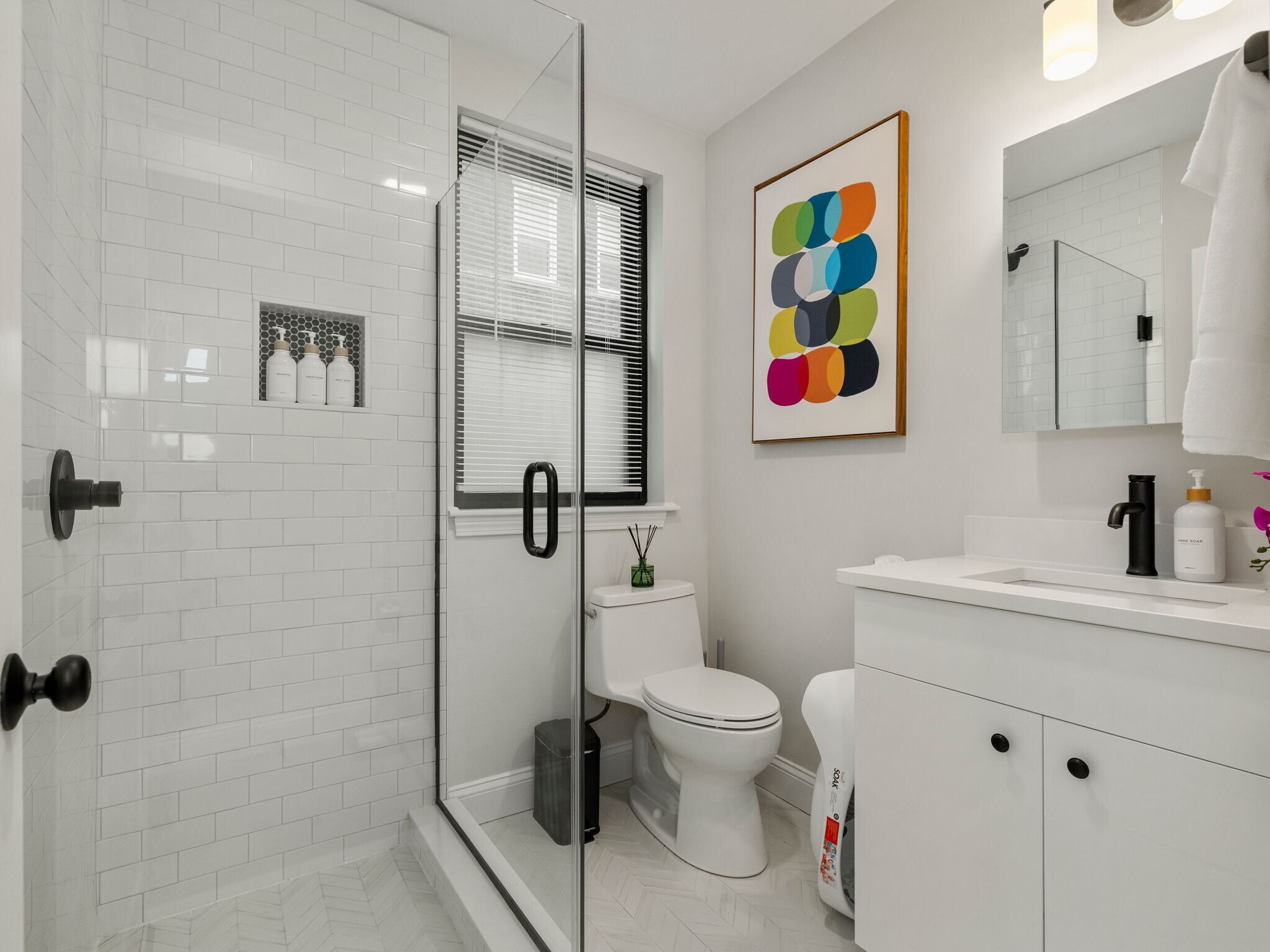 Building Photo - 193 Salem St