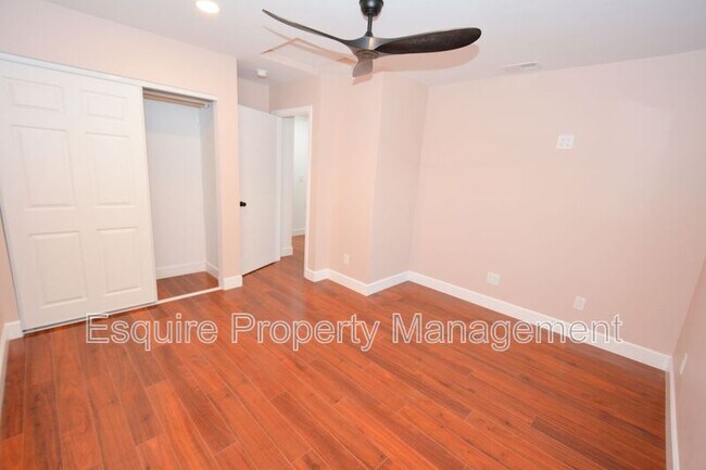 Building Photo - 938 Douglas Ave