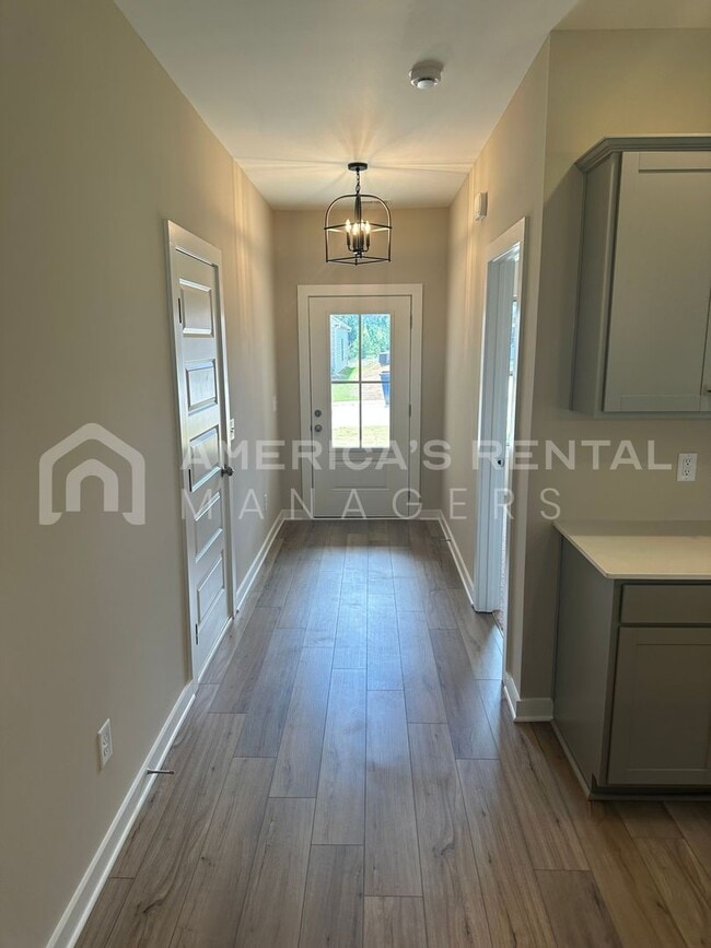 Building Photo - Home for Rent in Bessemer, AL!!! View with 48 Hours Notice!