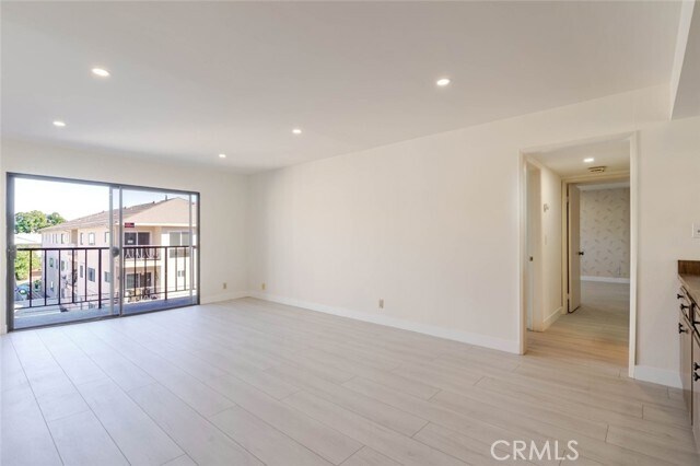 Building Photo - 316 N Maryland Ave